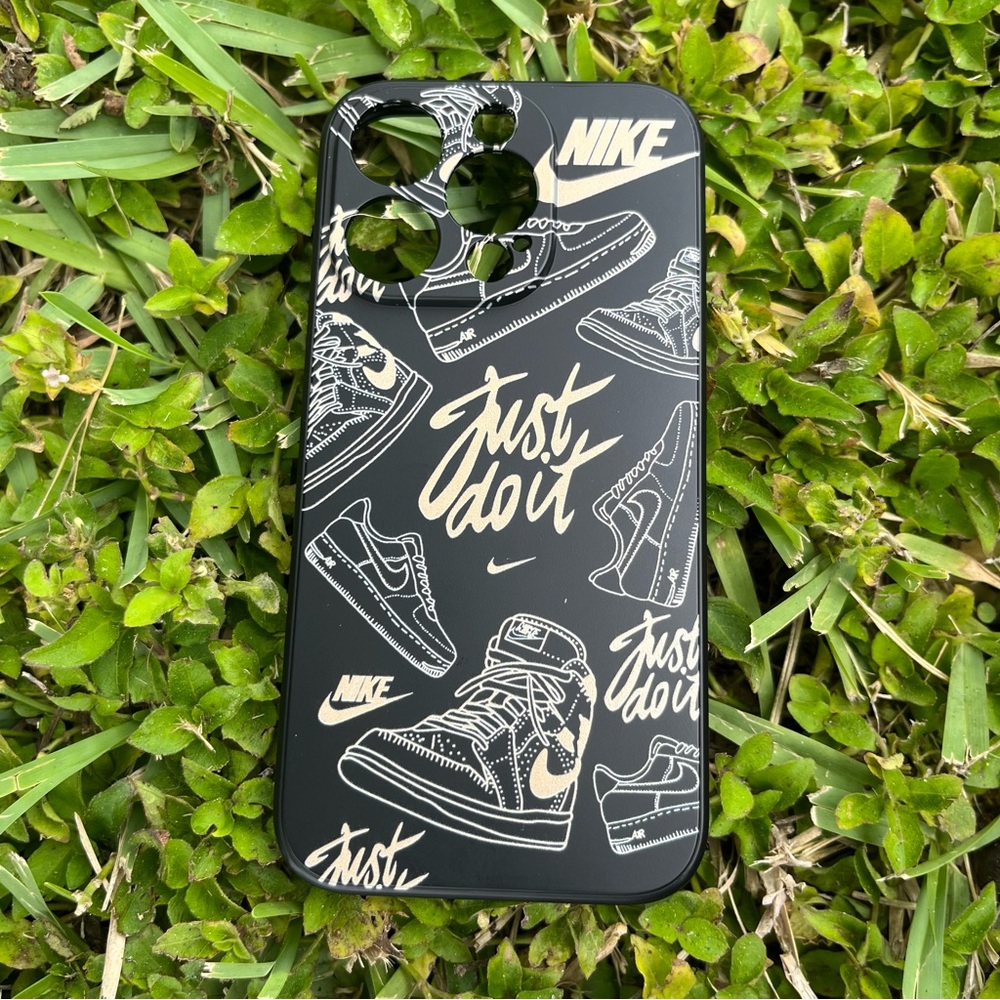 15 Pro Athletic Sneaker Pattern Phone Case